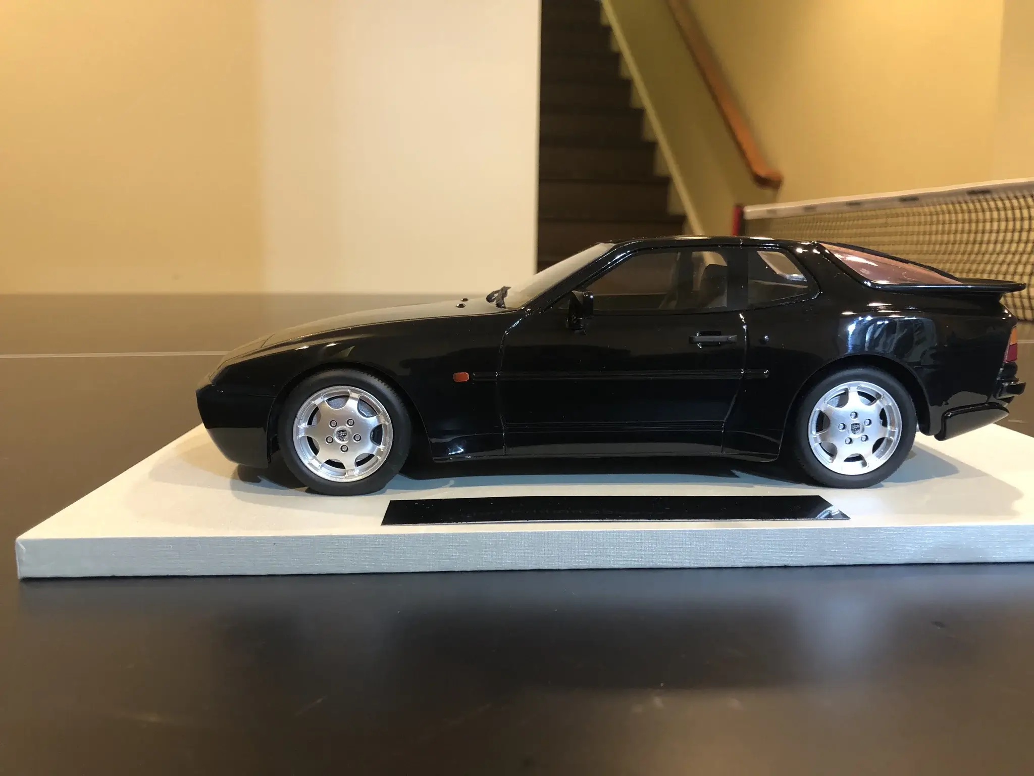 MP: Collection of 5 NOS 1/18 Scale 944 Turbo S Models | PCARMARKET